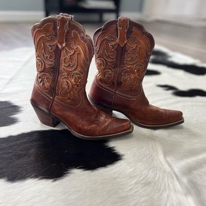 Ariat Cowgirl boots